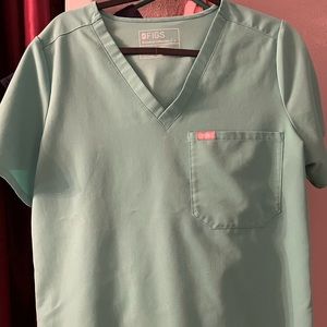 Figs women’s top Large